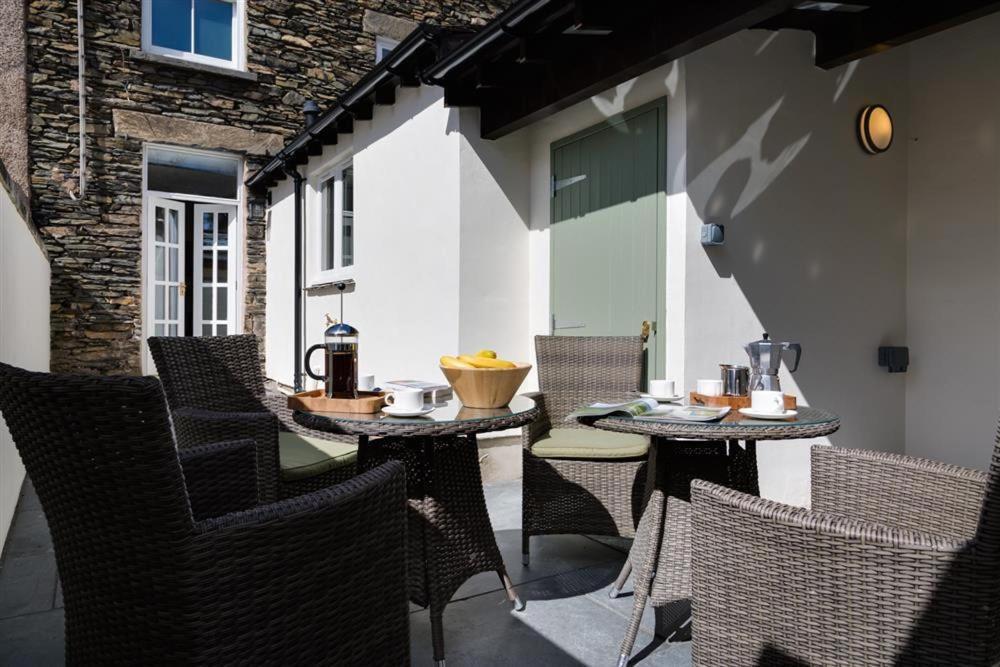 Orrest Range Villa Уиндермер Екстериор снимка